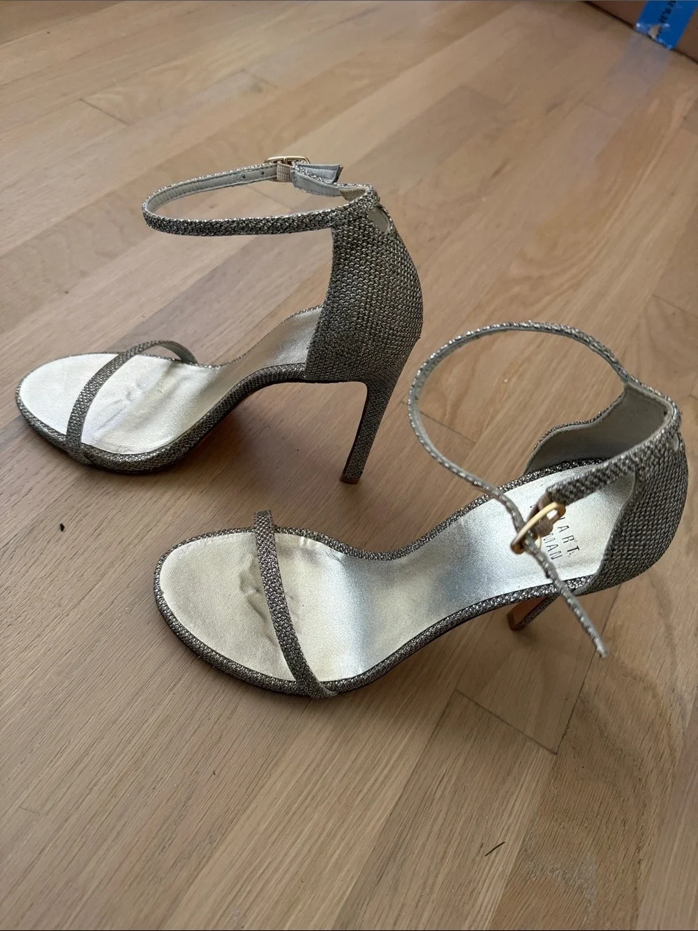 Stuart Weitzman chic stuart